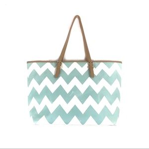 4/$25 Shipaleah Chevron Blue and White Tote